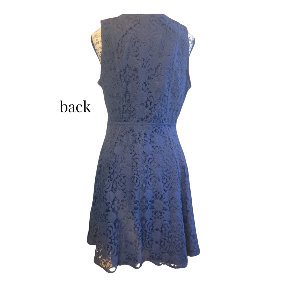 LAUREN CONRAD NAVY LACY COCKTAIL DRESS SIZE 10 BEAUTIFUL 😍 - Picture 11 of 11